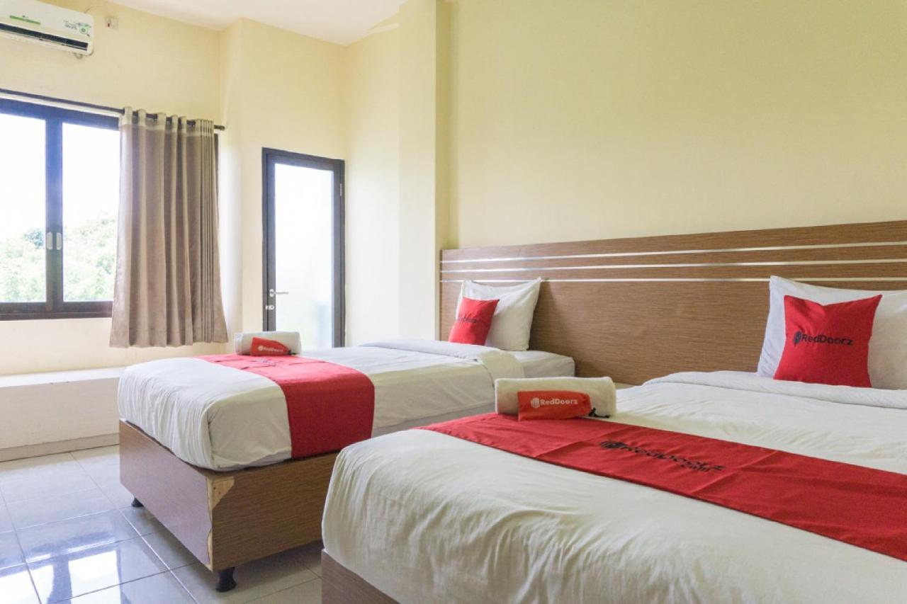 Reddoorz @ Tambolaka Sumba Hotel Lokokaki Kültér fotó